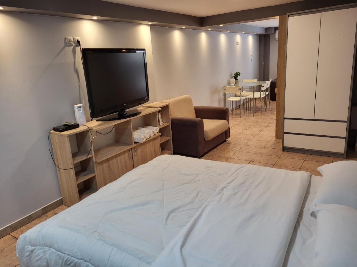 Urban Studio Apartment Kavála Luaran gambar